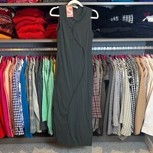 SXIDECGQI green sleeveless stretchy side slits maxi dress size XS NWT